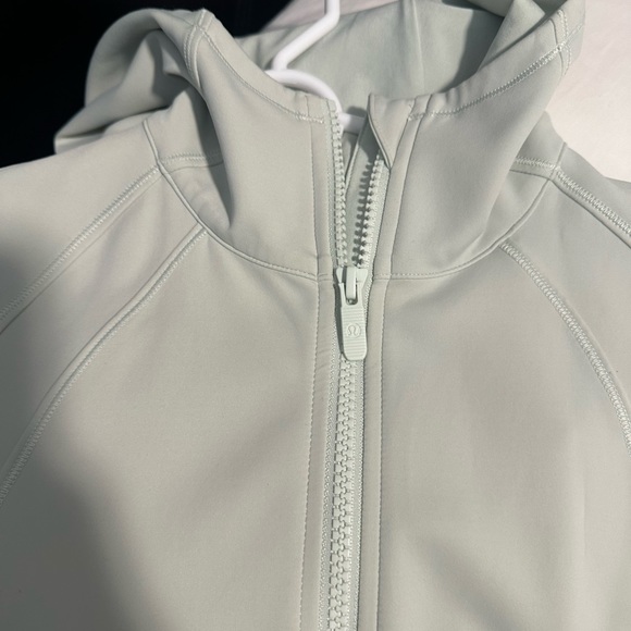 Lululemon light green hooded zip up - Picture 7 of 8